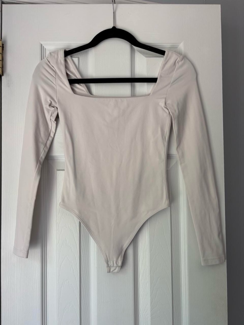 Aritzia Long Sleeve Square Neck Bodysuit in White